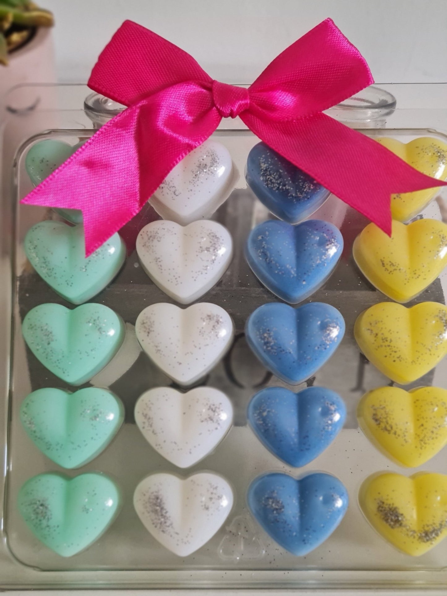 💖 Coffret Clamshell – 20 Fondants Parfumés en Forme de Cœurs en cire végétale artisanale - Les Fondants d'Aliyah