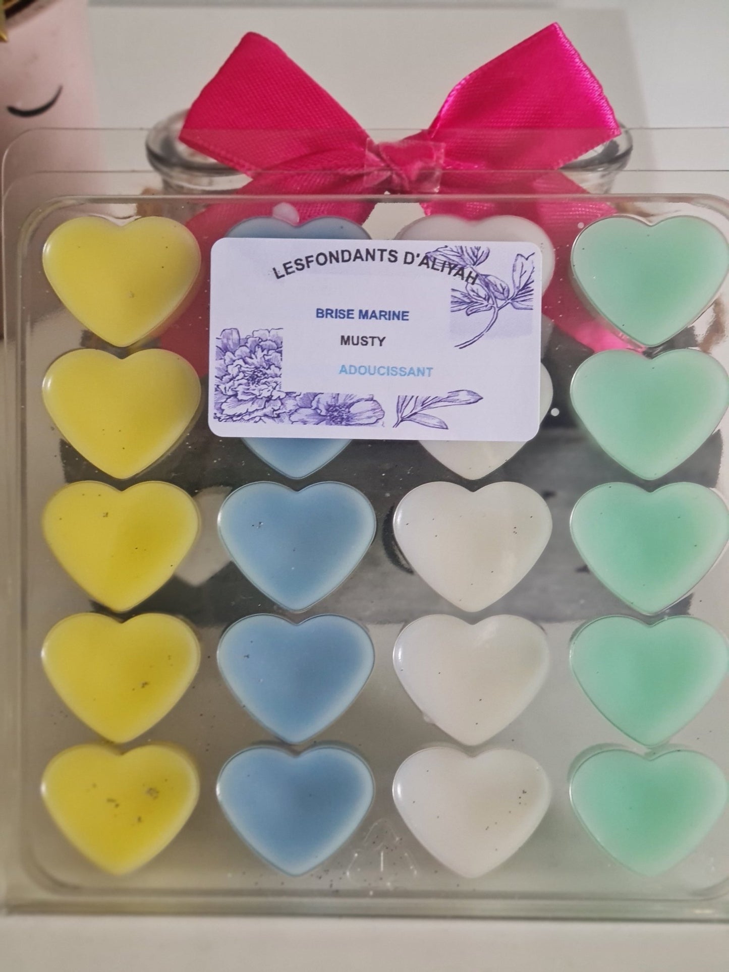 💖 Coffret Clamshell – 20 Fondants Parfumés en Forme de Cœurs en cire végétale artisanale - Les Fondants d'Aliyah