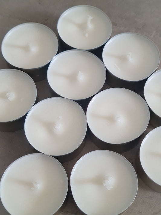 Vegetable wax tealight candles
